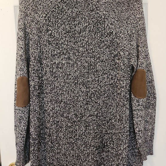 RD Style Monochrome Knit Sweater - Picture 8 of 15